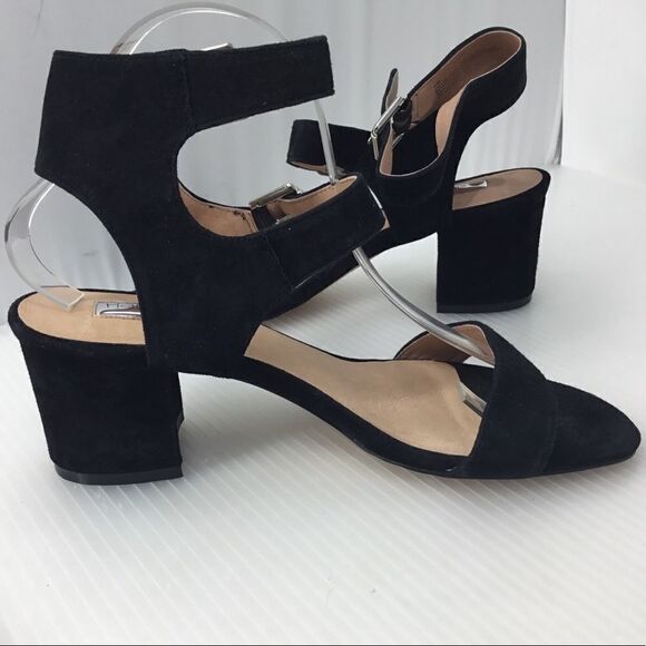 Halogen Vickie Block Heel Sandal (A8) - Picture 3 of 8